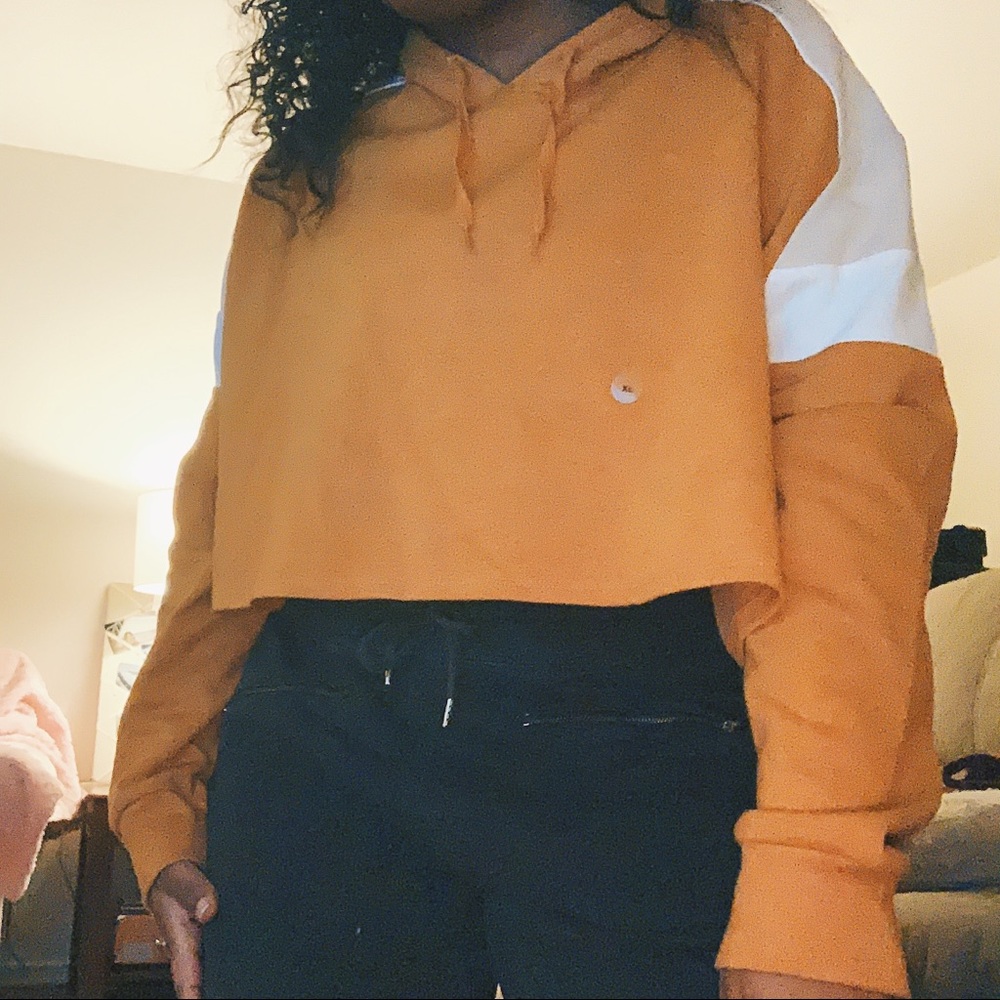 NWT Aeropostale Crop Sweatshirt